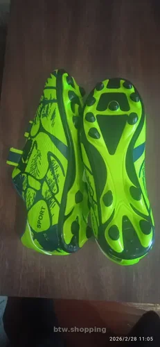 Футбольные бутсы