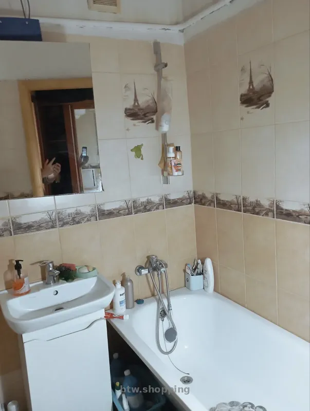 Продам 1-кімнатну квартиру ДВРЗ - btw.shopping