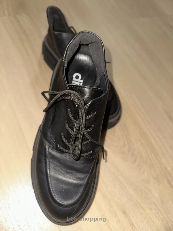 Класичні туфлі на шнурівці (оксфорди) - btw.shopping