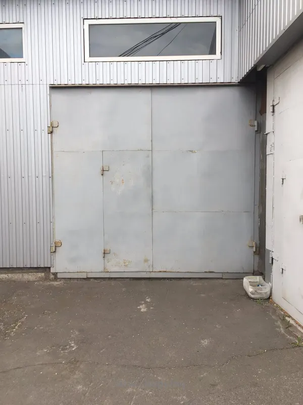 Здається в оренду приміщення 80 м кв під СТО або склад в Крівому Розі - btw.shopping