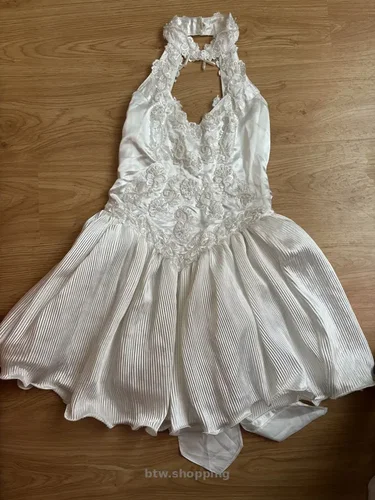 Ніжна святкова сукня з мереживом, розмір S, біла