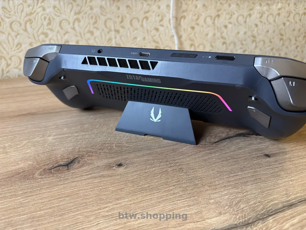 ZOTAC Gaming Zone 16GB / 512GB портативна ігрова консоль б/в - btw.shopping