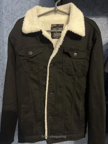 Продам куртку джинсову