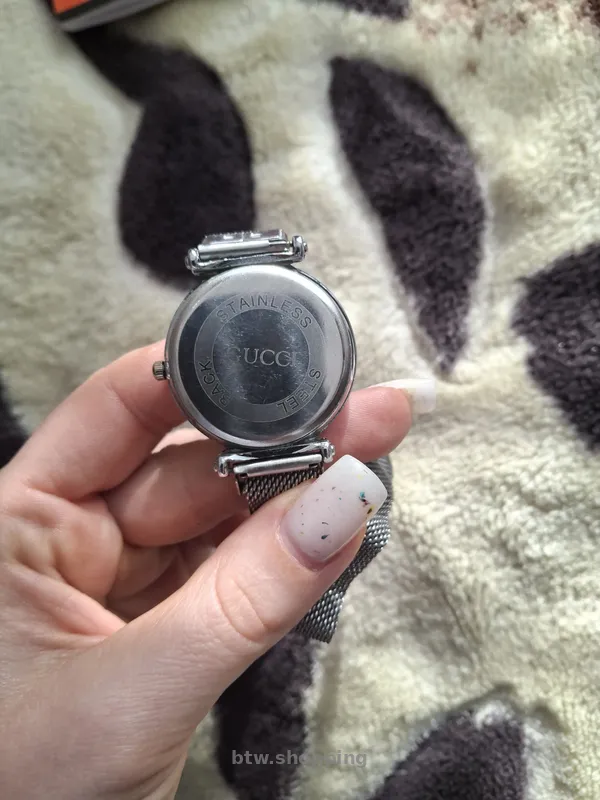 Кварцовий наручний годинник - btw.shopping