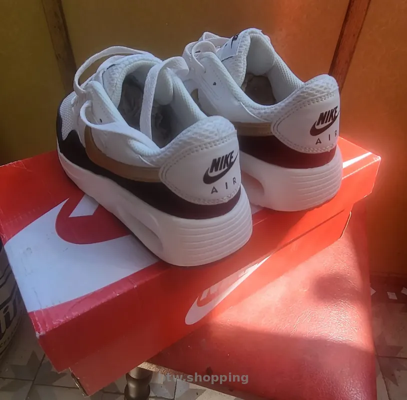 Кросовки NIKE - btw.shopping