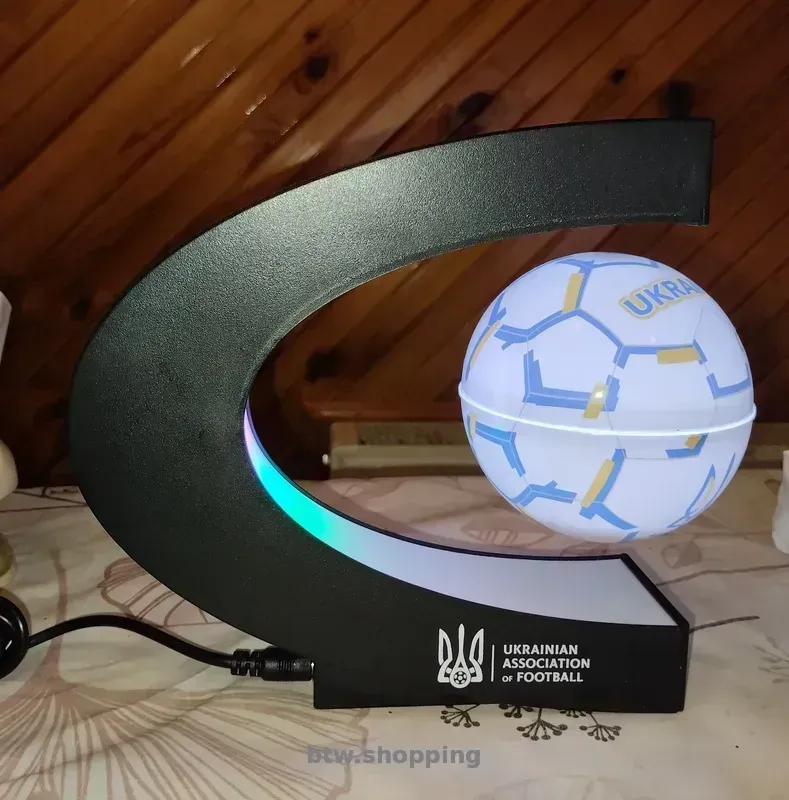Футбольный мяч с магн.гравитац.UKRAINE ASSOCIATION of FOOTBALL - btw.shopping
