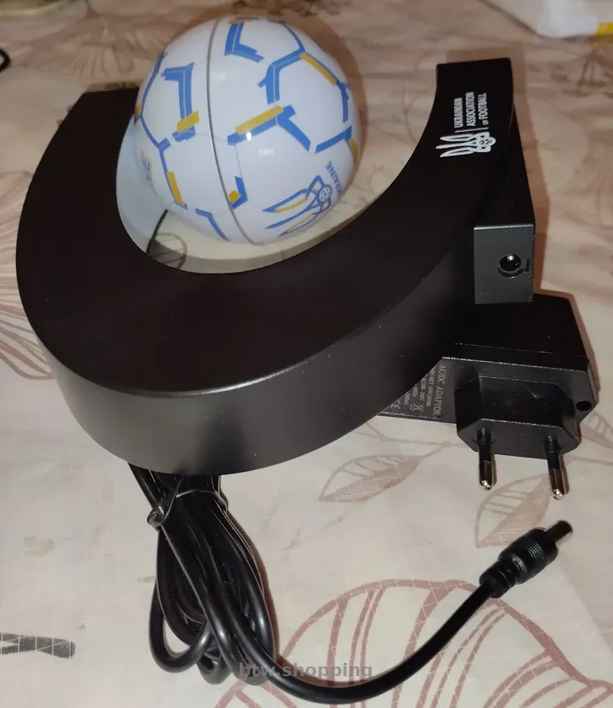 Футбольный мяч с магн.гравитац.UKRAINE ASSOCIATION of FOOTBALL - btw.shopping