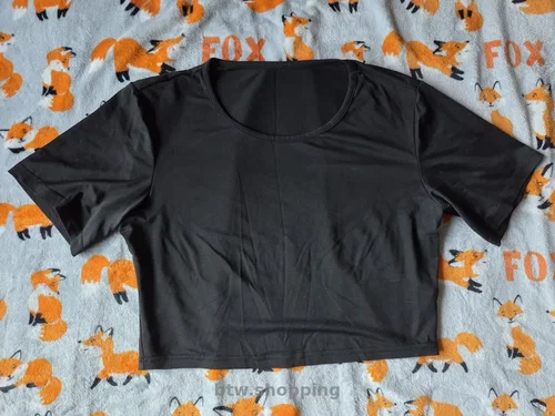 оверсайз кроп-топ