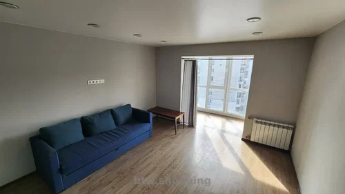 Продаж 3-кімнатної квартири,  вул. І. Мазепи, 10