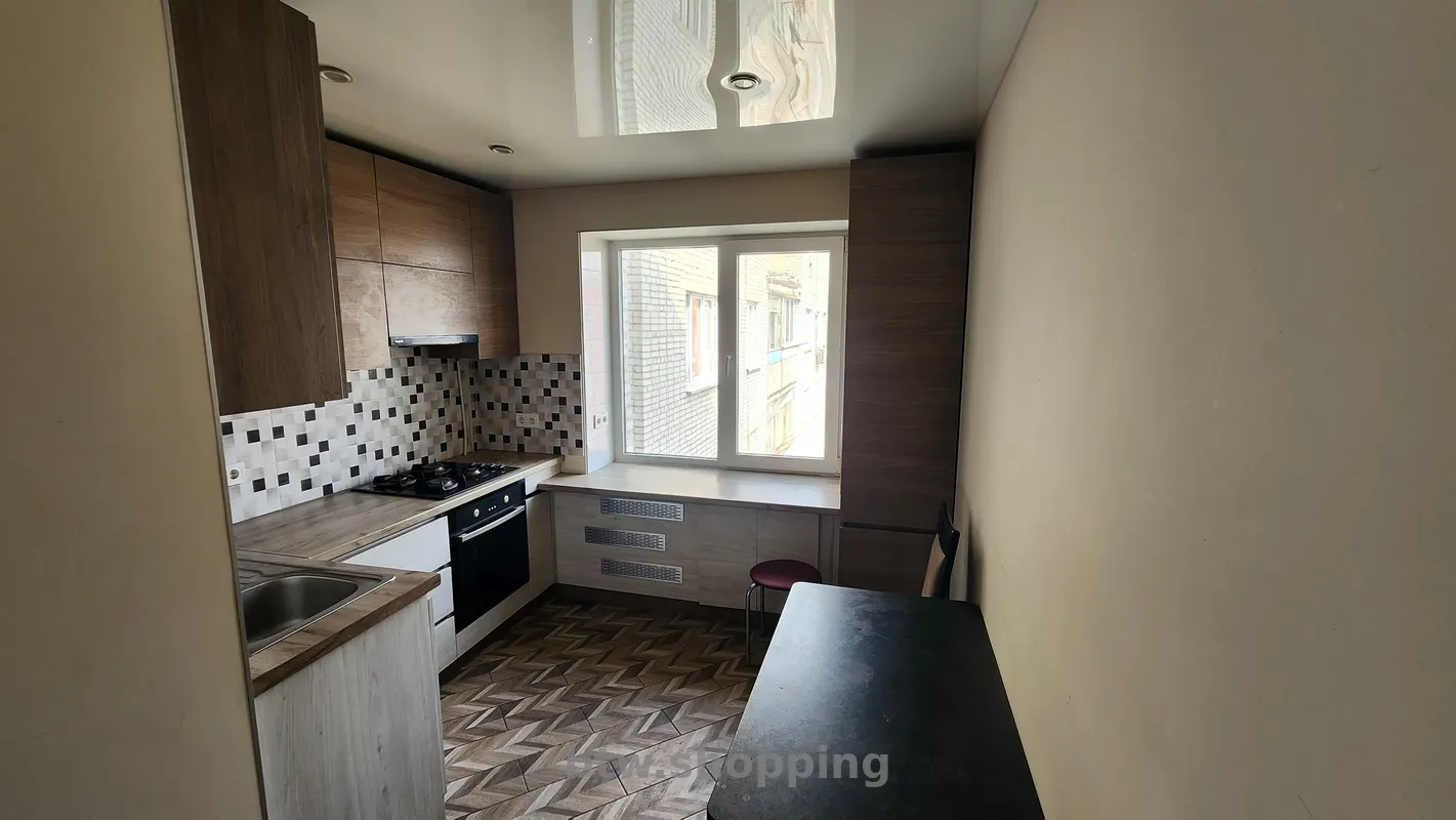 Продаж 3-кімнатної квартири,  вул. І. Мазепи, 10 - btw.shopping