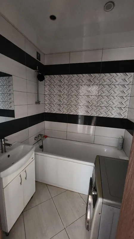 Продаж 3-кімнатної квартири,  вул. І. Мазепи, 10 - btw.shopping