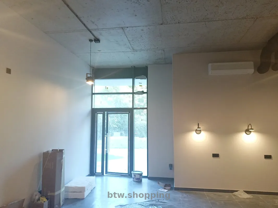 ФАСАДНЕ КОМЕРЦІЙНЕ ПРИМІЩЕННЯ вул. Карла Мікльоша, 6-Б - btw.shopping