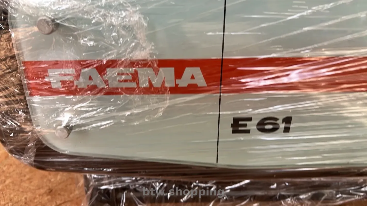 Професійна кавомашина - btw.shopping