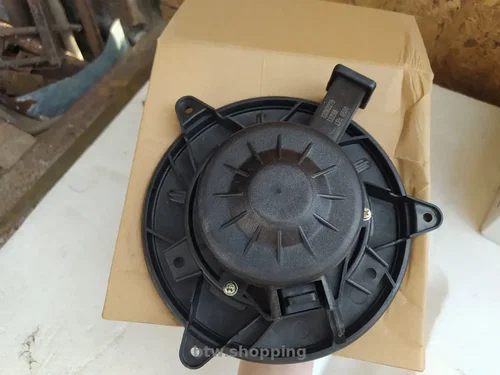 Электровентилятор отопителя LUZAR LFh 0550