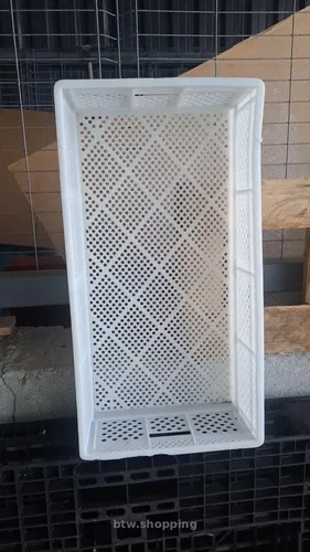 Пластикові ящики б/в