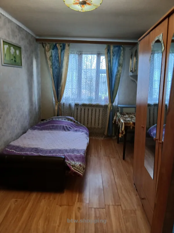 По -суточно  1 -й этаж  по пр-ту Нез-сти 341 - btw.shopping