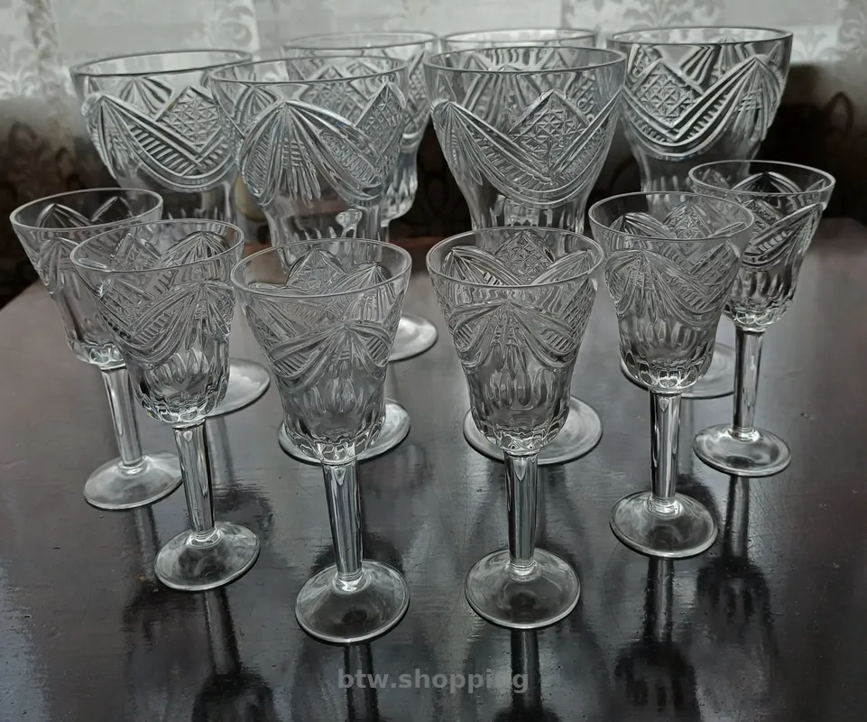 Гарний комплект кришталевих фужерів та чарок на 6 персон - btw.shopping