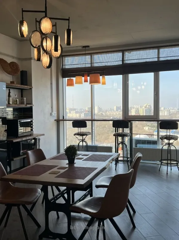 Аренда новой , дизайнерской квартиры на Французском бульваре , 140 м - btw.shopping