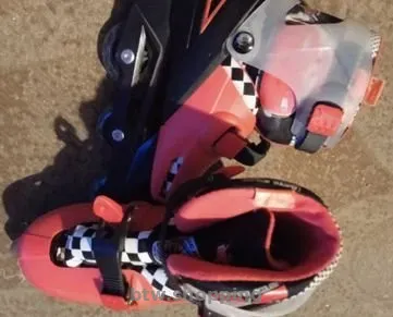 Ролики,  роликові ковзани - вживане - btw.shopping