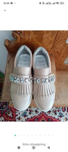 Продам дуже красиві туфлі/мокасини