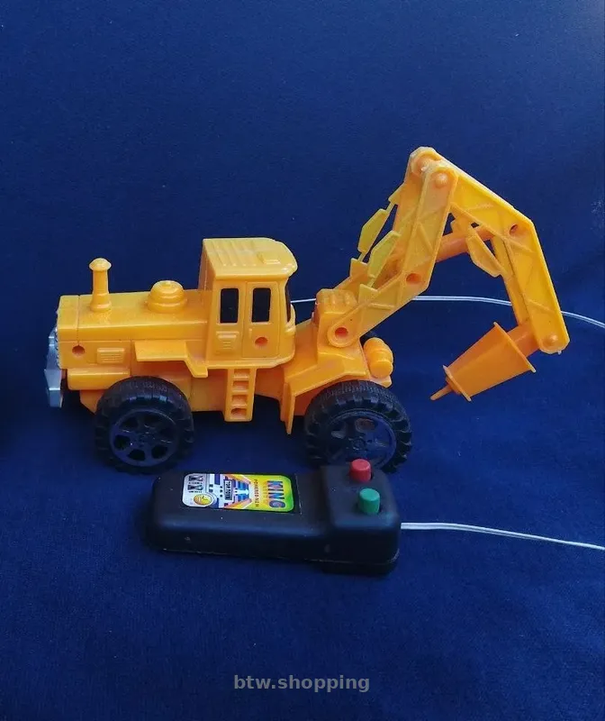 Іграшковий екскаватор на пульті керування для дітей - btw.shopping