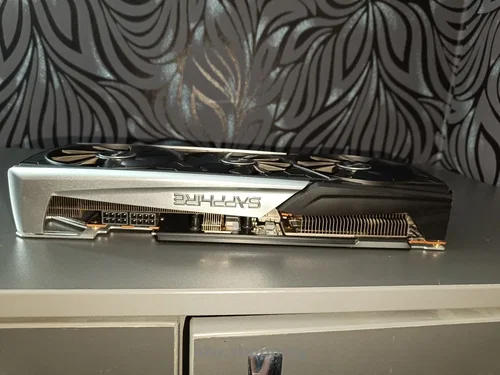 Sapphire NITRO+ Radeon RX 5700 XT 8GB