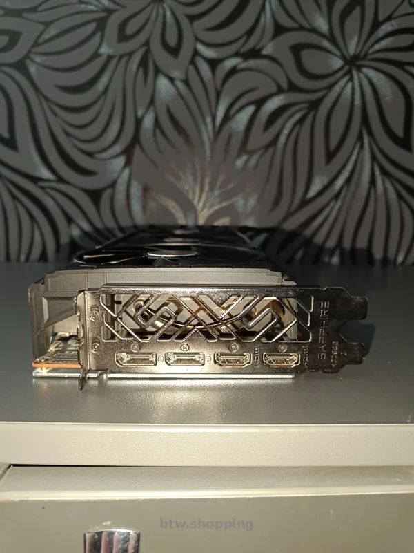 Sapphire NITRO+ Radeon RX 5700 XT 8GB - btw.shopping