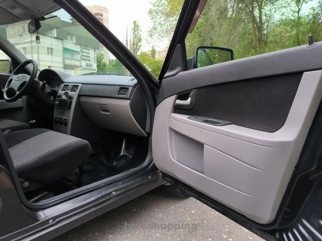 Ваз / LADA Priora 2171 - btw.shopping