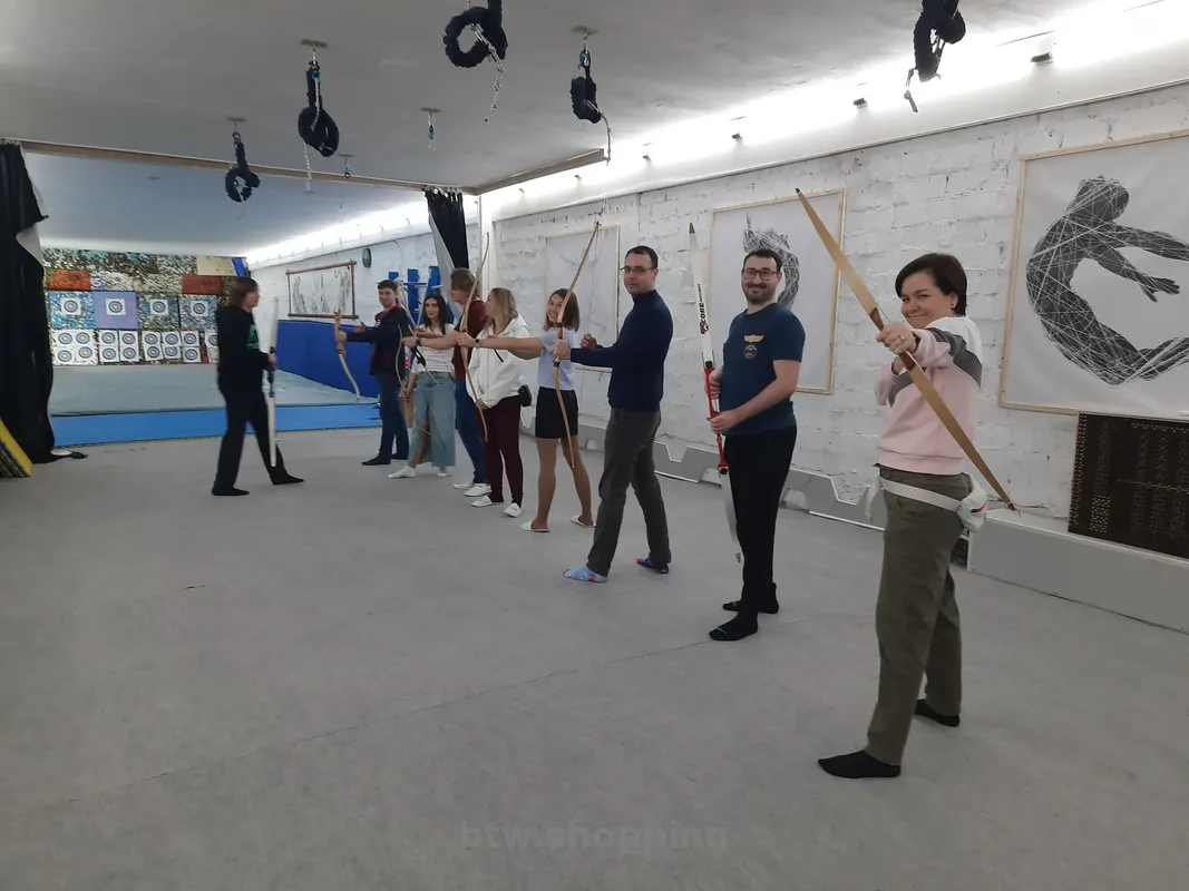 Корпоратив і тімбілдинг у Києві — стрільба з лука для компанії - btw.shopping