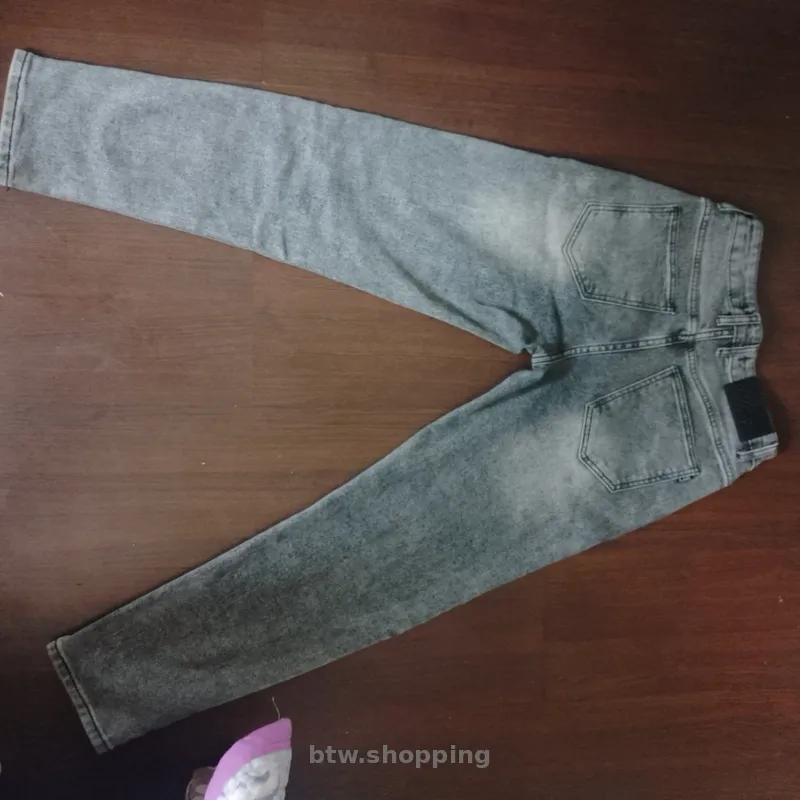Продам чоловічі джинси - btw.shopping