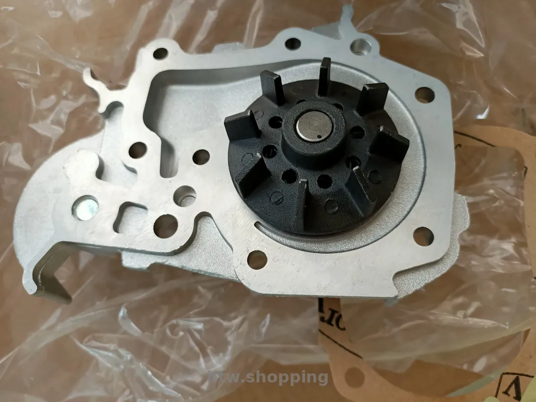 Насос охолоджуючої рідини, Dolz  RENAULT Kangoo  Sandero  98- 1.4/1.6 - btw.shopping